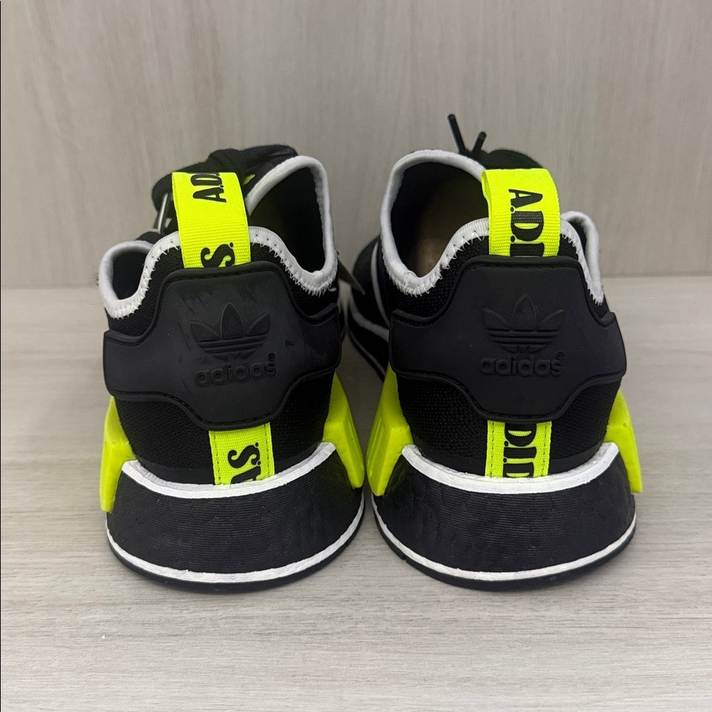 Adidas NMD R1 - Picture 5 of 10